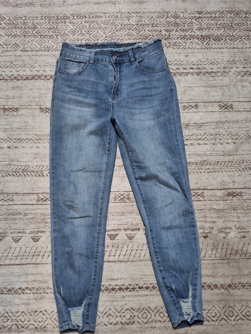SHEIN Light Blue Skinny Distressed Jeans